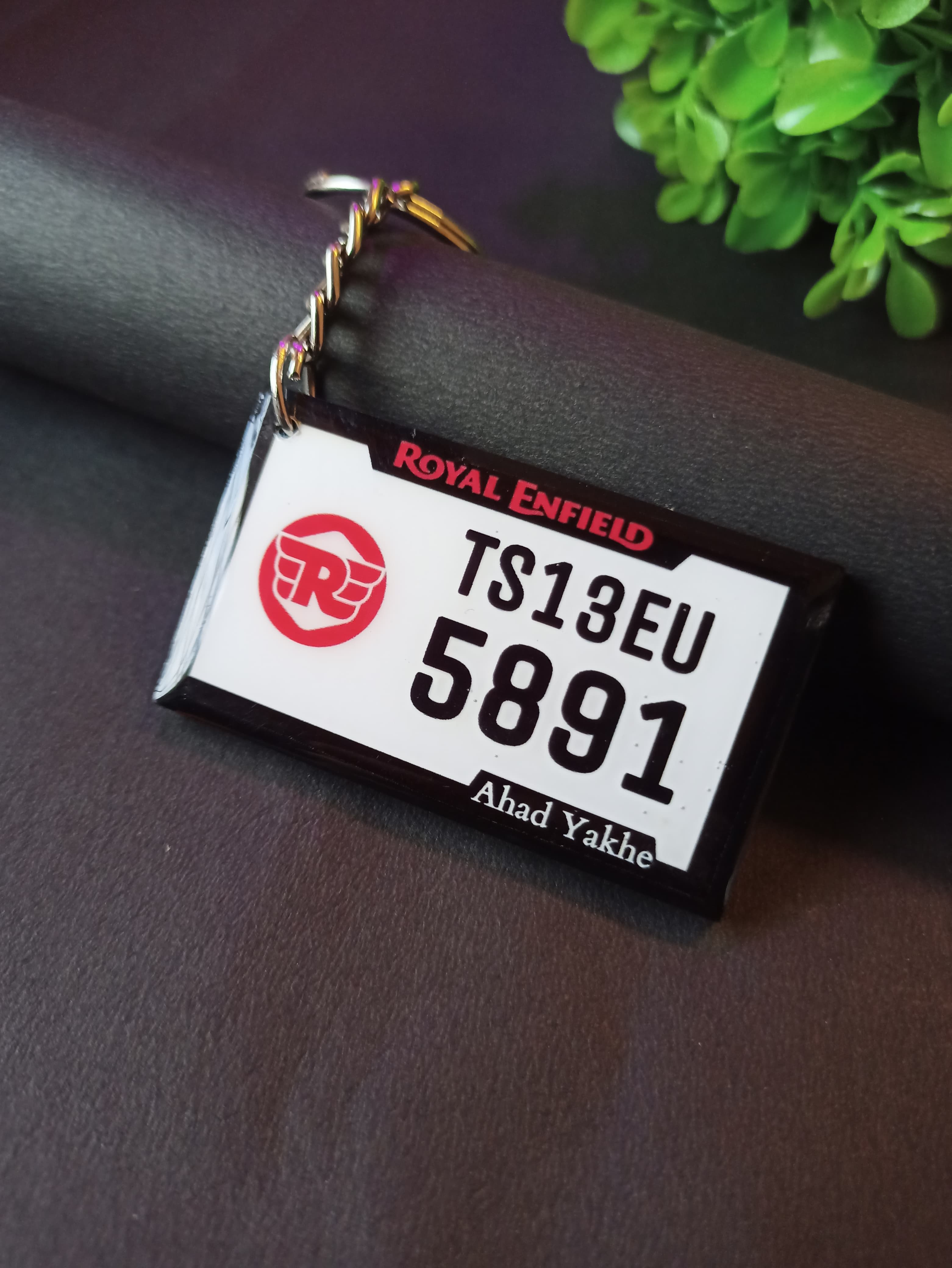 Number plate keychain ( free home delivery)